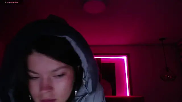 Sara_valderrama_'s cam snapshot