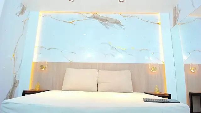 susan_elliot's cam snapshot