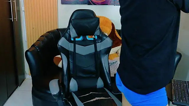 Kygo_Williams live sex cam