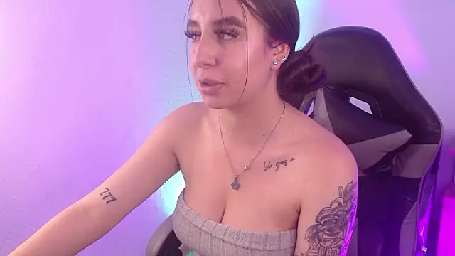 Cherylloviing_'s cam snapshot