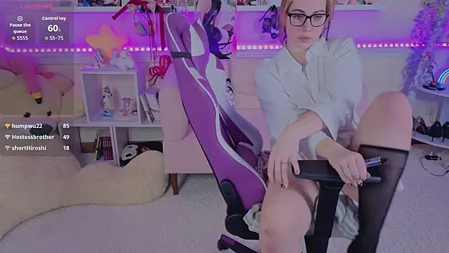 GentleMuse's cam snapshot