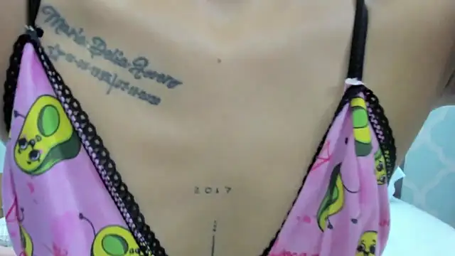 laura_maite_'s cam snapshot