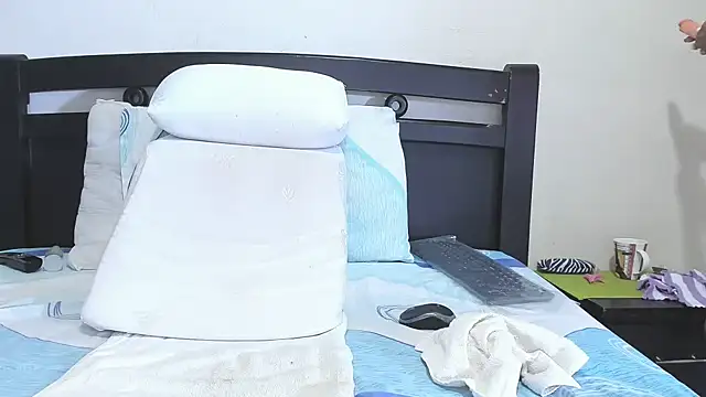 mara2020_69's cam snapshot