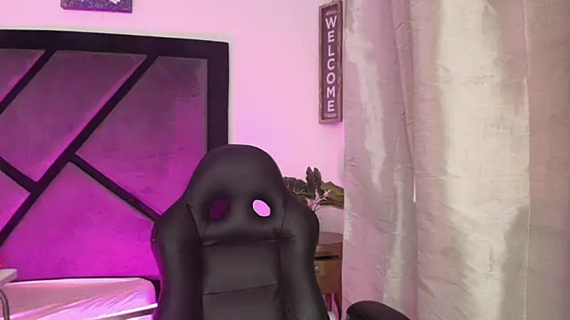 GabrielaDurann live sex cam