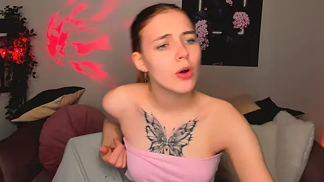 Bella_xBaby's cam snapshot