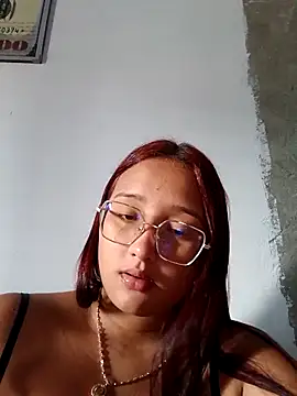 young_dairy01's cam snapshot