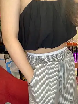 Mimi05_'s cam snapshot