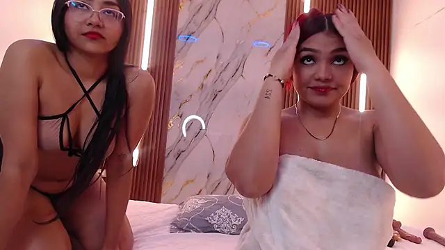 aixa_show's cam snapshot