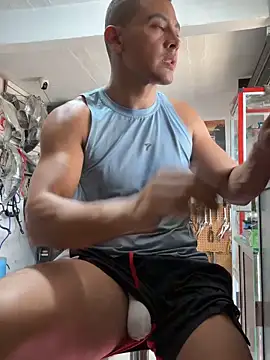 Paul22cm- live sex cam