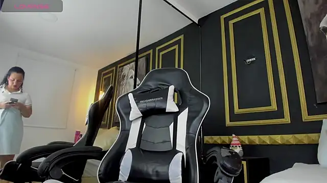 yera_curry's cam snapshot