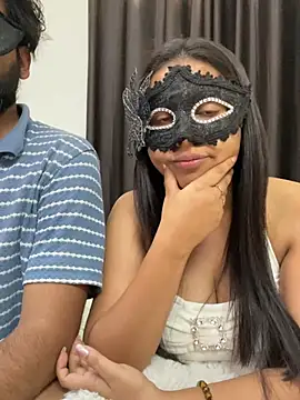 vickyandtania live sex cam