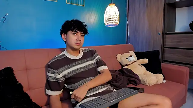 Christopher_Monroe_'s cam snapshot