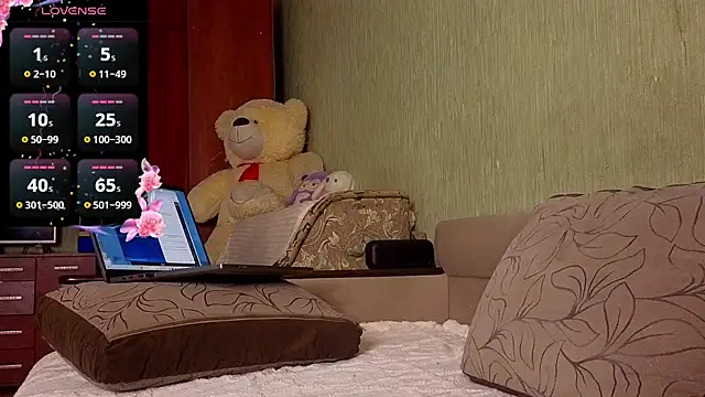 Dark_Diamond8's cam snapshot