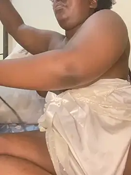 sweet18creamybigpussy's cam snapshot