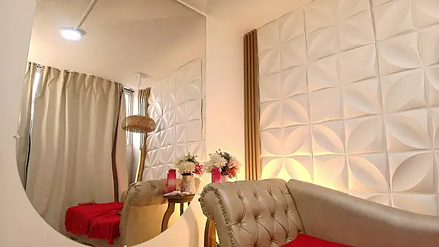 Lily_rousee_'s cam snapshot