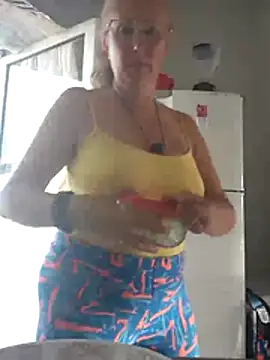 MILEIDE980's cam snapshot