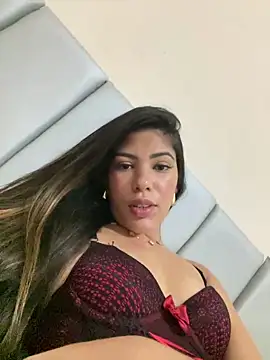 paola_oliveira's cam snapshot