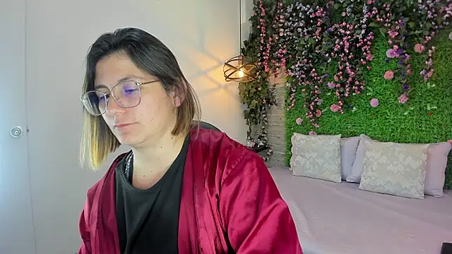 SarahDeyvis's cam snapshot