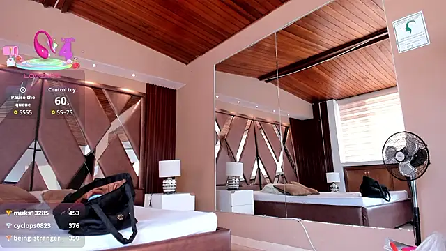 IsabellaaJoness live sex cam