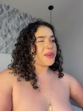 krisstenSantos live sex cam