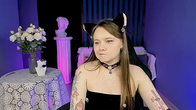 auroranelson's cam snapshot