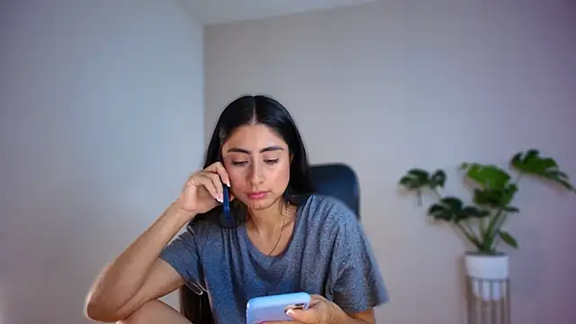 auroracaruso11's cam snapshot