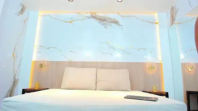 susan_elliot's cam snapshot