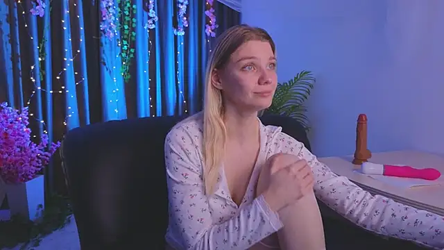 shark_attack52's cam snapshot