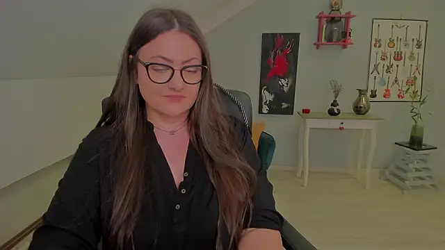 MistressDarrah's cam snapshot