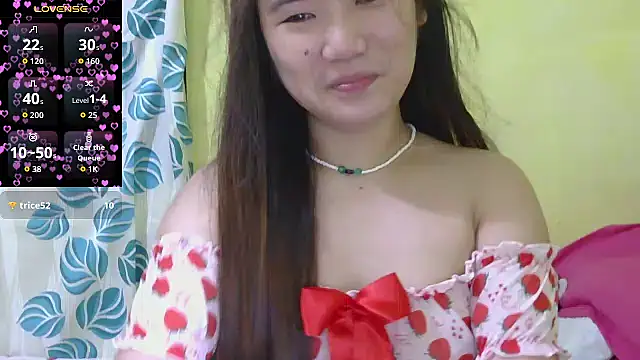 HornyAsian4uxx live sex cam