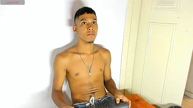 xxKamadevaxx live sex cam