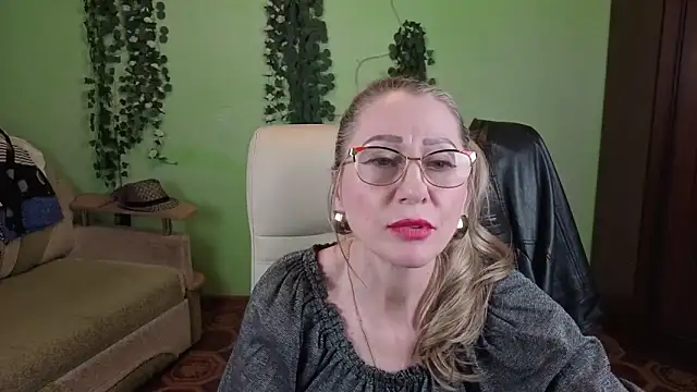 Habibi_Honeyy's cam snapshot