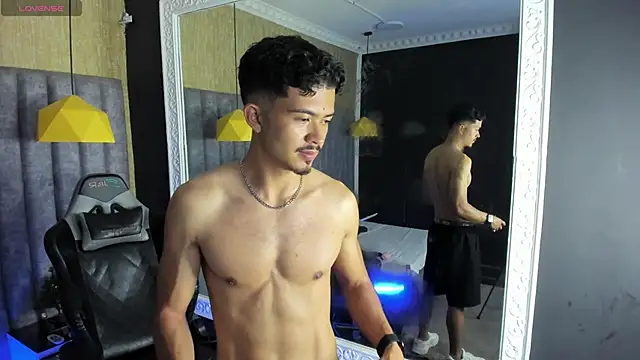 NicolaiKarav's cam snapshot