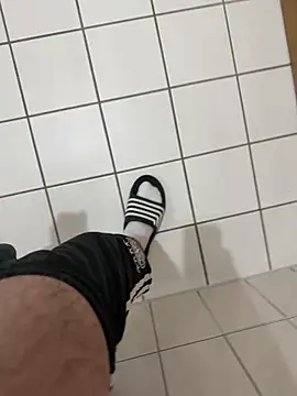 19yobigdick live sex cam