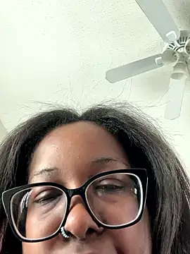 Chocolatekink's cam snapshot