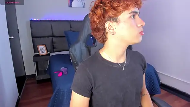 Aiiden_15 live sex cam