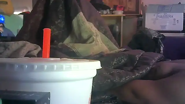 ON3YOULLN3VER_FIR3's cam snapshot