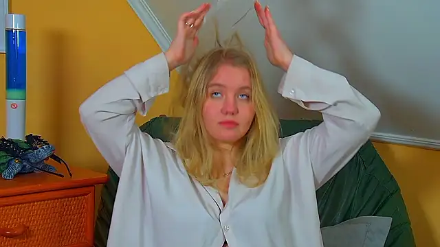 EmilyEvanse live sex cam