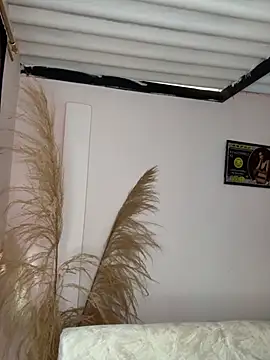 emmyy_grantt's cam snapshot