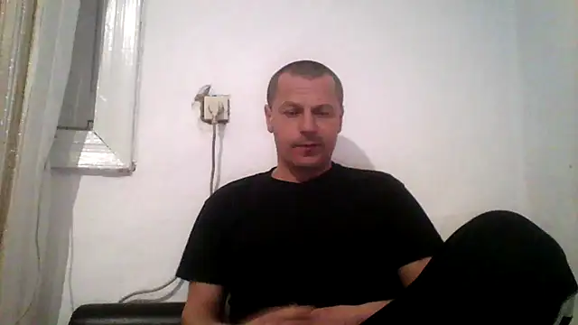 Ivan9iutt's cam snapshot