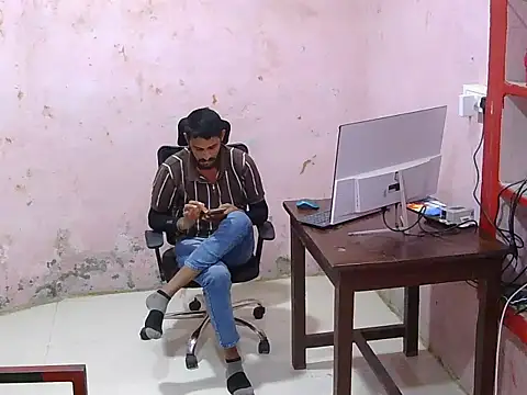 HotXKrish's cam snapshot