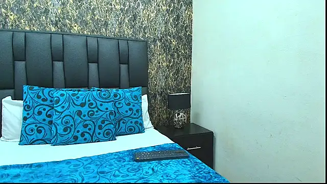 Dakota_Megan_69's cam snapshot