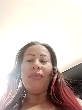 LaraCaliente's cam snapshot