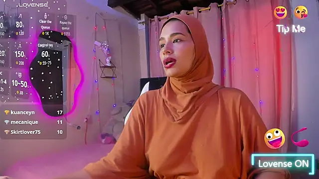 ShanaJamil's cam snapshot