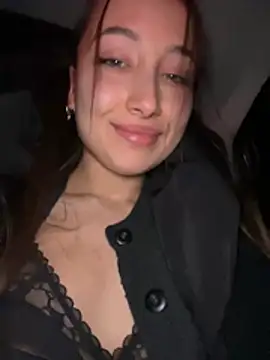 ICrazyOneIRL's cam snapshot