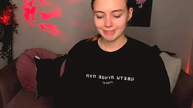 Bella_xBaby's cam snapshot