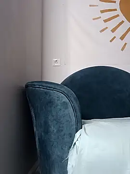 KisaVixen's cam snapshot