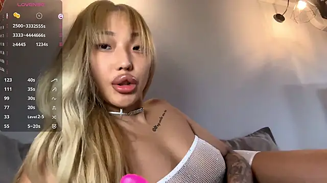 EIeniVanwart's cam snapshot