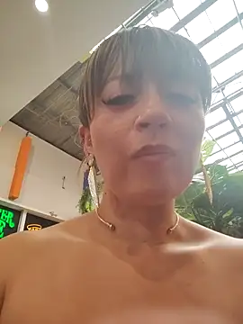 tata_sanz_'s cam snapshot