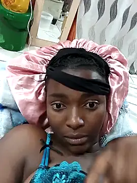 ShyNaughtyBabe's cam snapshot